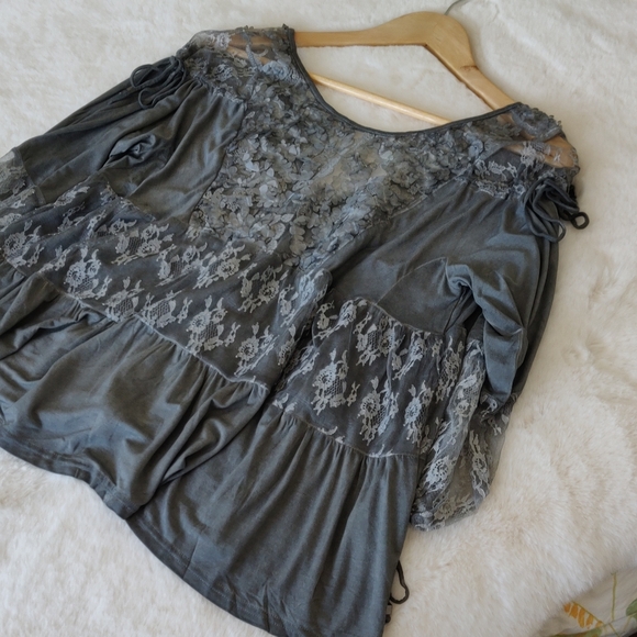 🆕 BOHO LACE BOUTIQUE TOP - Picture 1 of 6